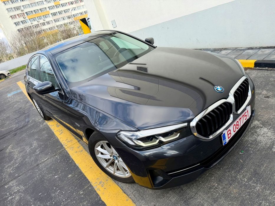 BMW 5 Series 2023 — imagine 26