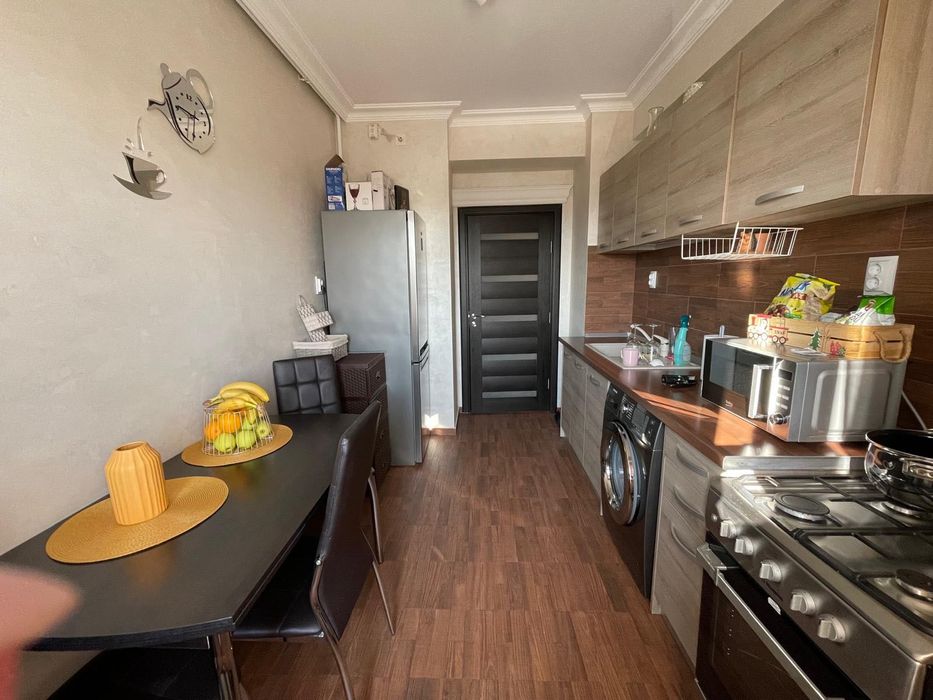 inchiriez apartament 2 camere