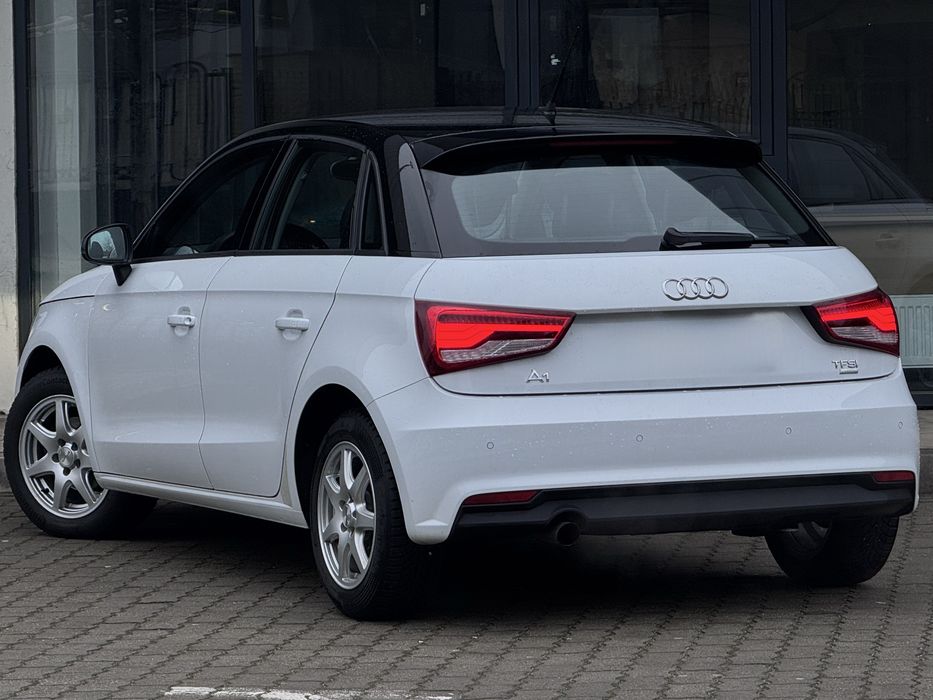Audi A1 1.0TFSI S Line 65000km *Far lasser *Navi *Stare Noua *