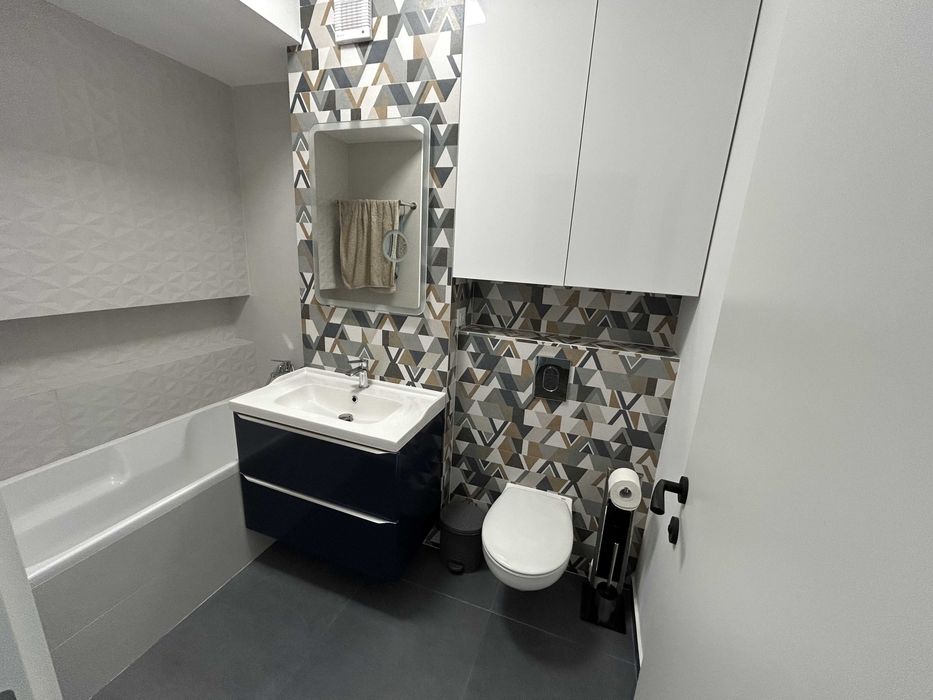 Proprietar - 3 camere, 2 bai, Exigent F5