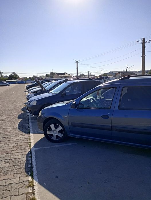 De vânzare 2 dacii Logan