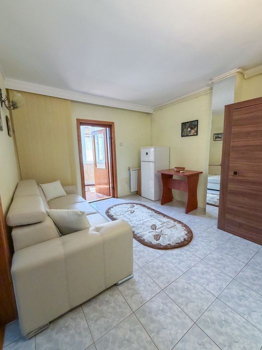 Proprietar Vand Garsoniera