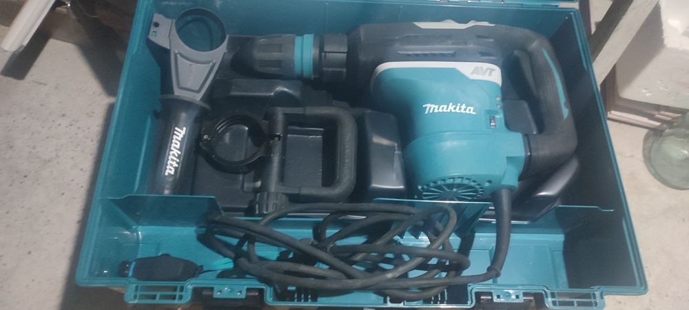 Макита отбойный молоток 4013с сотилади  состоянияси янгидай