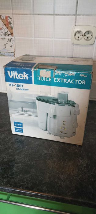 Соковыжималка СРОЧНО