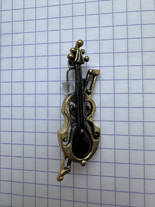 Брошка кулон скрипка