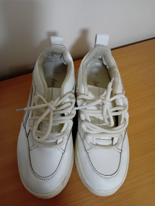 Дамски маратонки 10€