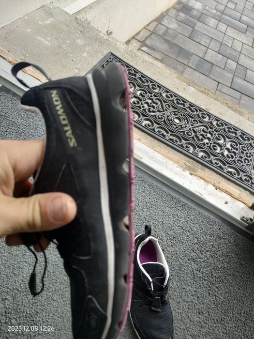 Adidasi treking salomon 36