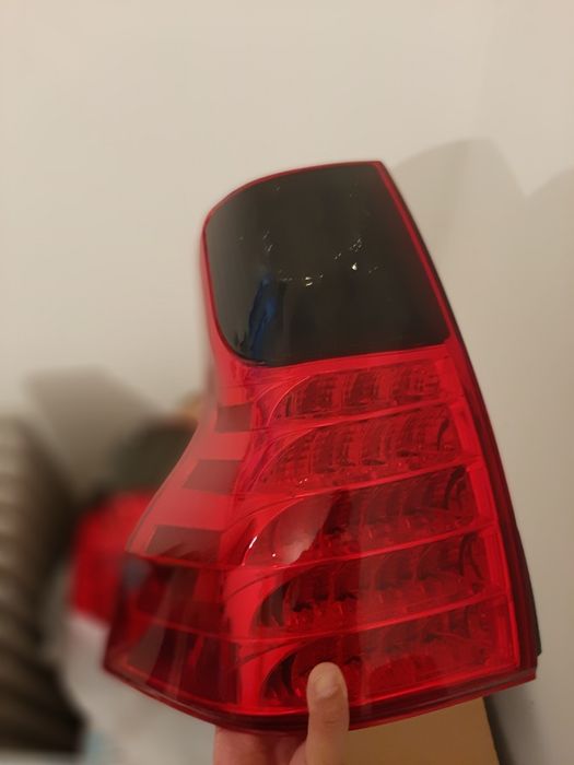 Задний фонарь тойота прадо