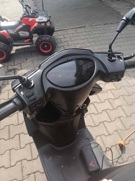 Vând scuter electric RDB