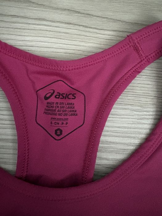 Bustiera Asics, mar S, stare buna