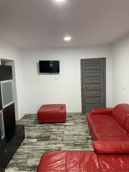 Inchiriez Apartament si garsoniera………