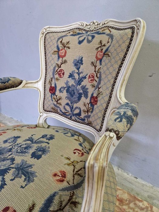 Гобленово винтидж кресло в стил "ЛУИ XV"