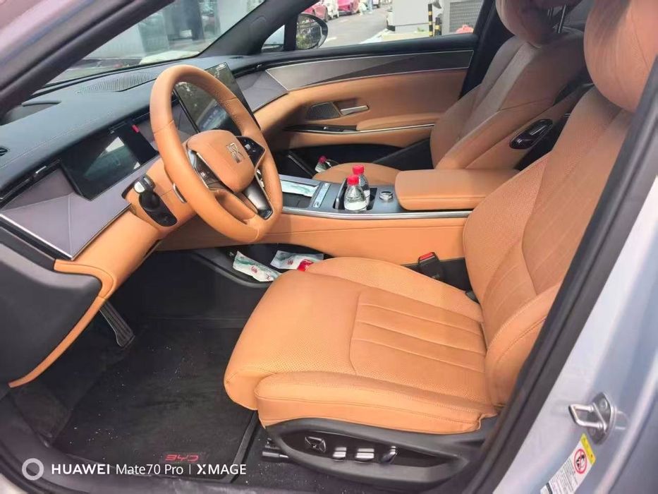 BYD HAN L 601 km, dual motor полный привод
