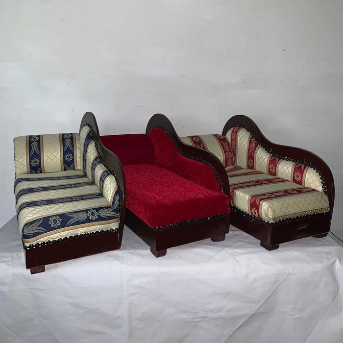 Mini canapea decorativă