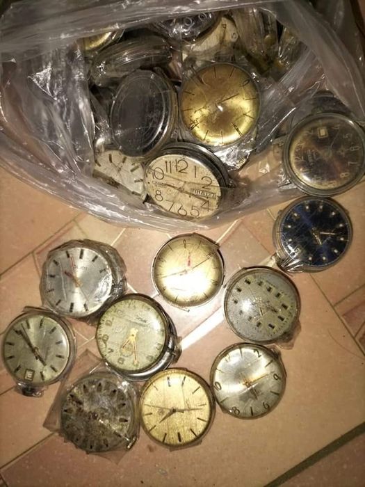Механизми от руски часовници само ръчни