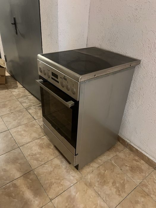 Немецкая электро плита electrolux