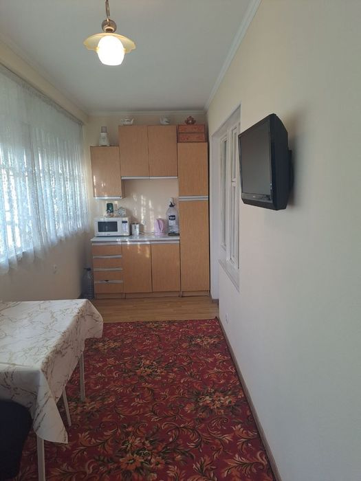 Продаю 2в3/2/12 на ул. Нарпайской за "Famili Park" ТЦ.