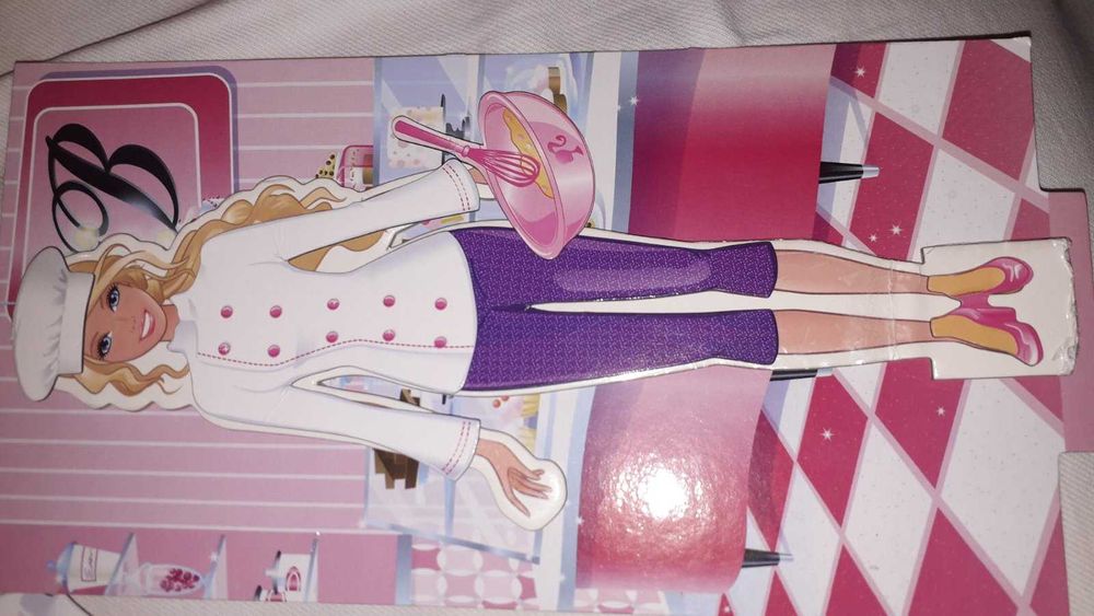 Barbie dress up with magnets