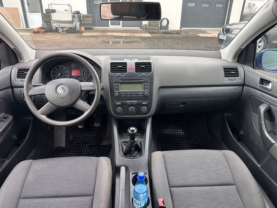 VW Golf 5, 1.4 benzină, recent adus