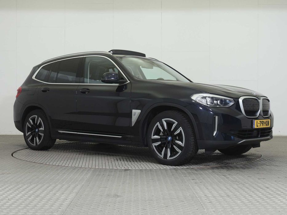 BMW iX3 2021 — imagine 2
