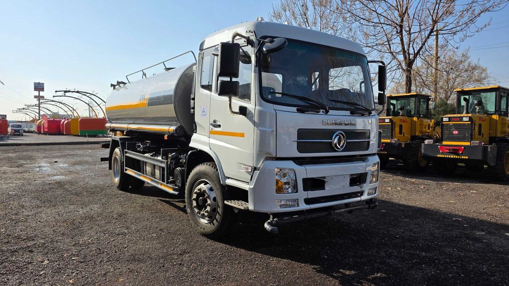 15 КУБ Водавоз янги тайёр