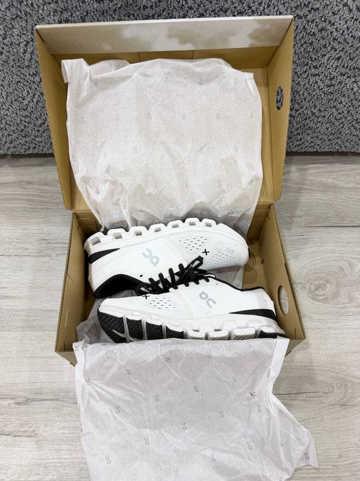 Кроссовки On Cloud X4