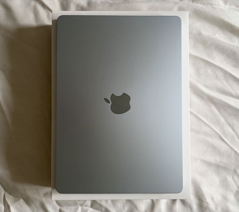 Оферта! Macbook Air 2025 M4, 13 inch