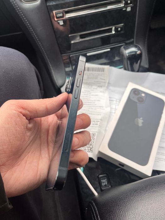 Продам iPhone 13 айфон 13