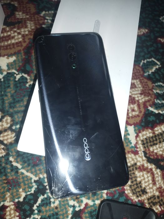 oppo reno256гига 75000