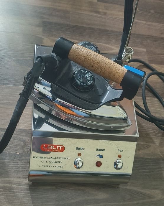 Statie de calcat profesionala cu boiler inox 1.4l | LELIT PS21