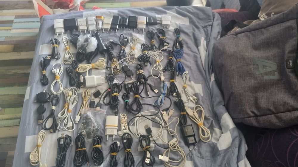Голям лот кабели