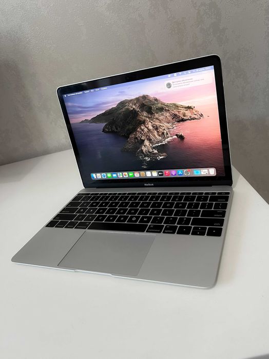 Macbook 2016 / 8GB / 512GB SSD