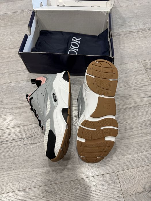 Dior B22 Pale Pink Grey