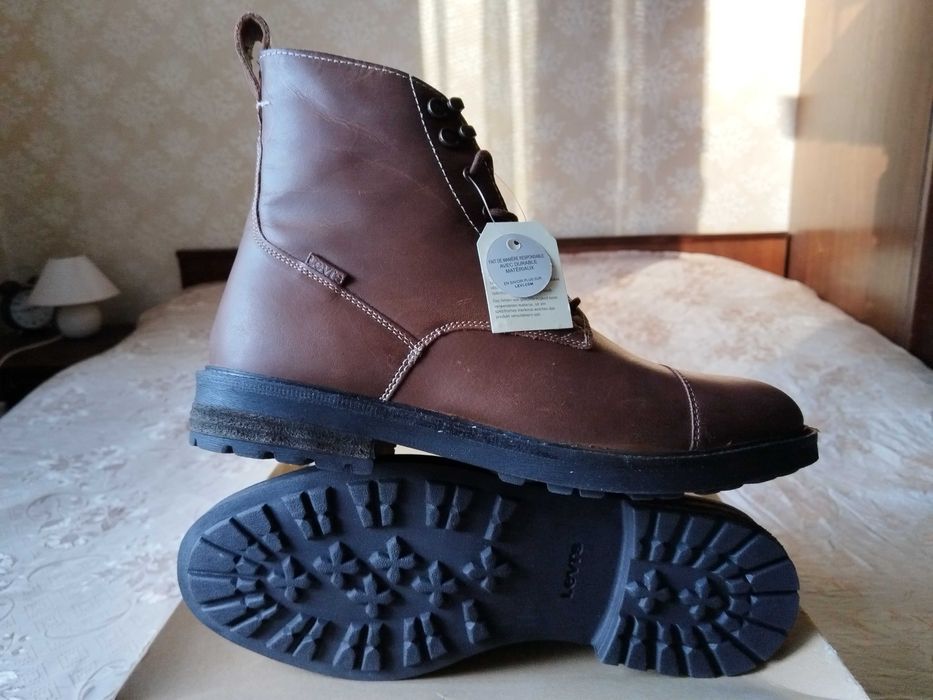 Мъжки обувки и боти - Dockers, Levi's, Redskins, Wrangler и др