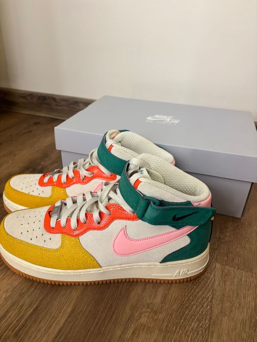 Обувки Nike Air Force 1 Mid