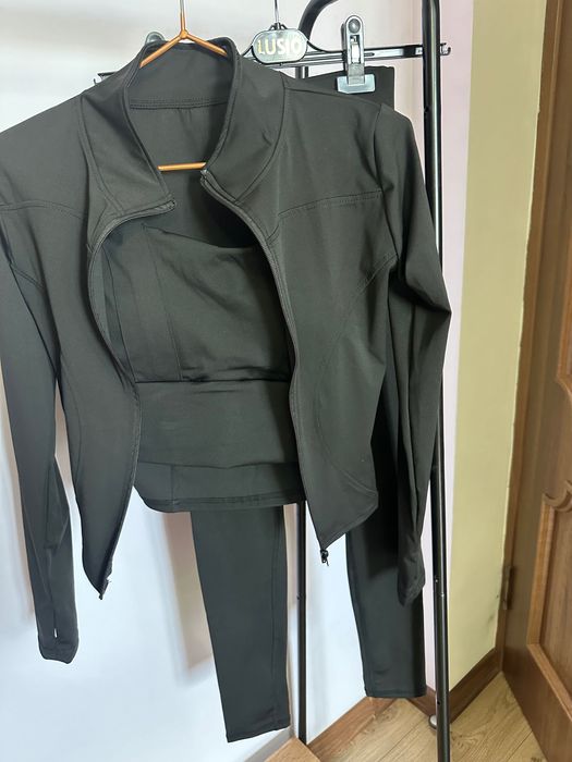 Спортивный костюм