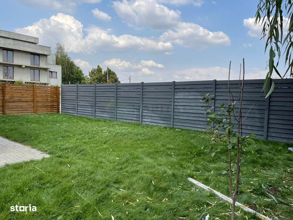 Vilă spațioasă Tunari | Curte mare | Complex închis