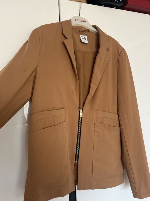 Дамско яке и сака