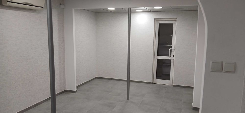 Дава се под наем Магазин в Ловеч, Червен бряг - 22 кв.м за 348.84 € - Снимка #1