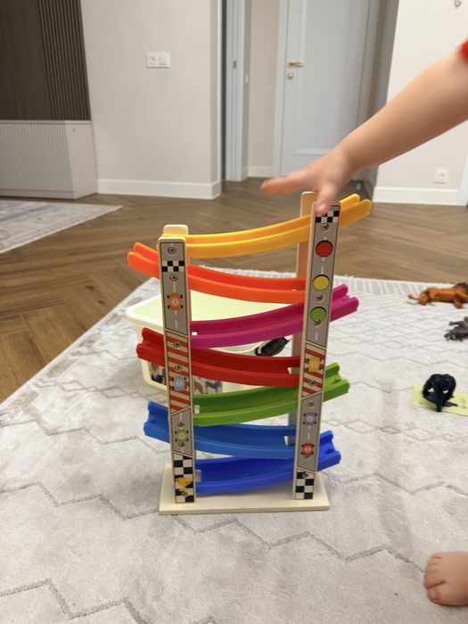 Игрушка горка с машинками