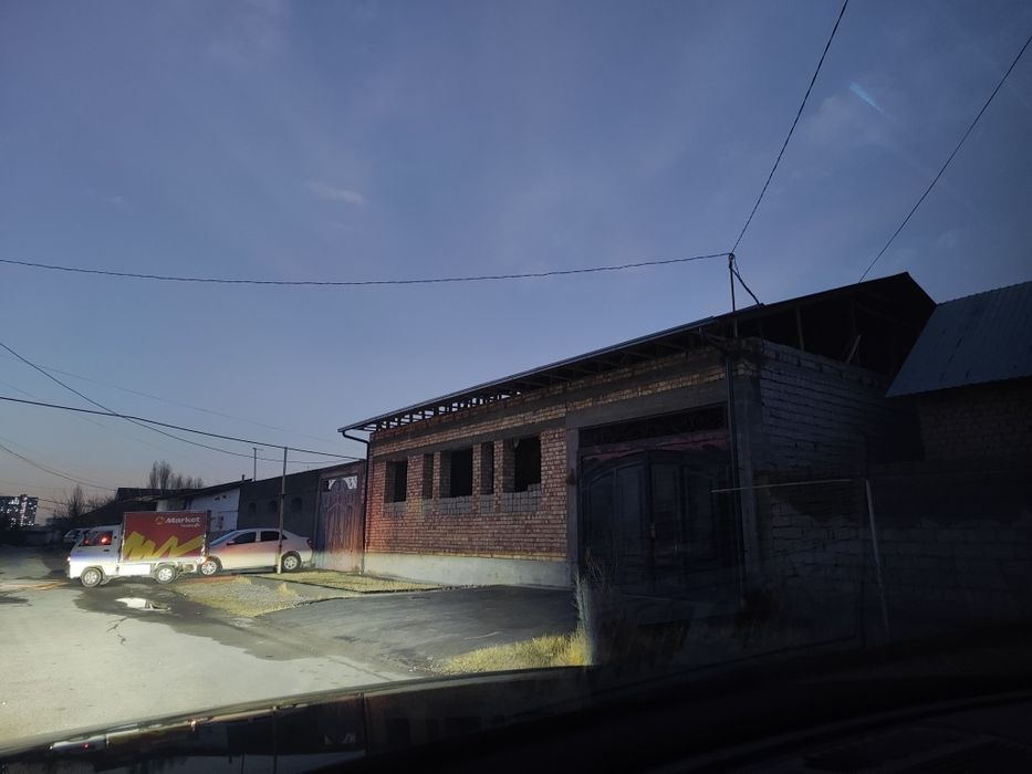 Bektimirda Majnuntolda uy