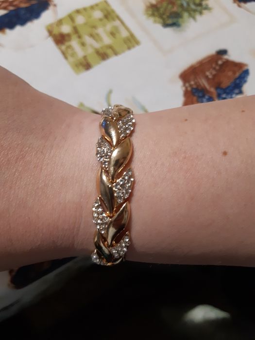 Дамска гривна елегантна