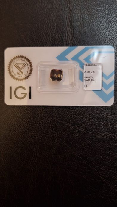 Diamant colorat natural 2.70 carate