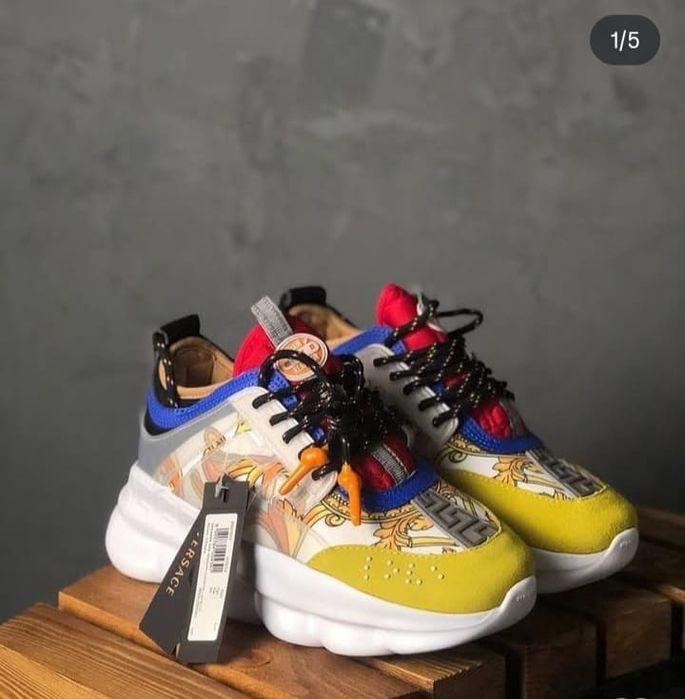 Versace Chain Reaction