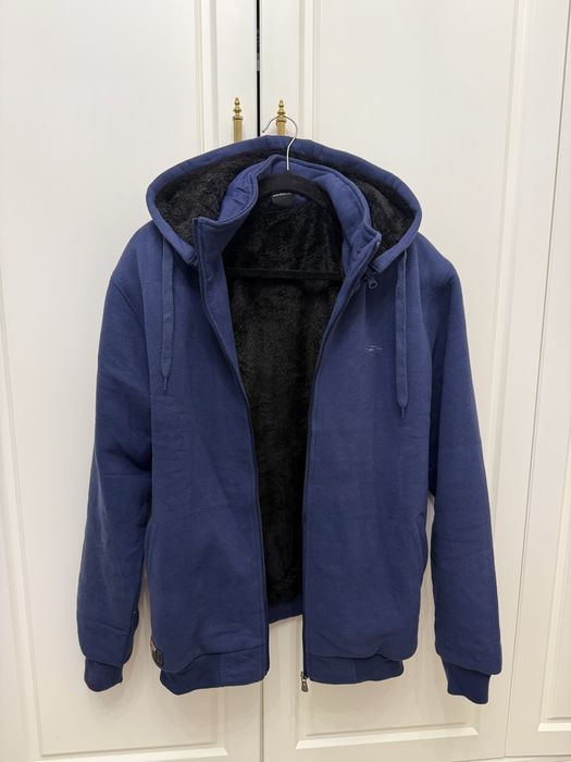 Спортивный костюм от бренда Aleklee