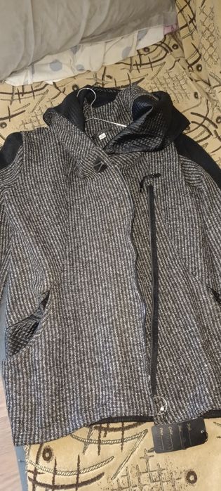 Продам женское пальто