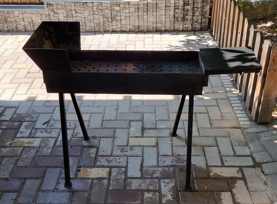 Мангал с разборными ножками
