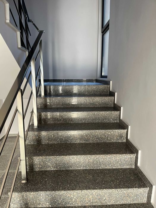 Продава се Тристаен апартамент в Казанлък - 105 кв.м за 826 €/кв.м - Снимка #16