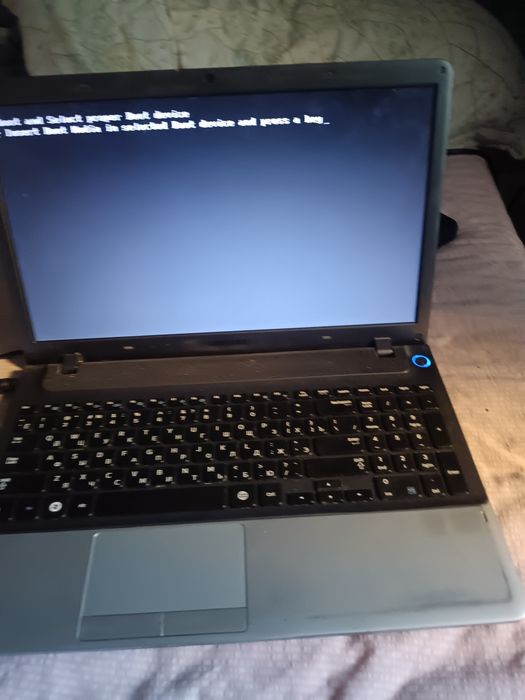 Продам ноутбук рабочий