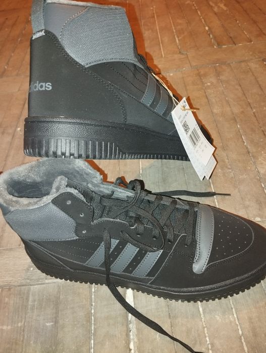Baschetii adidas